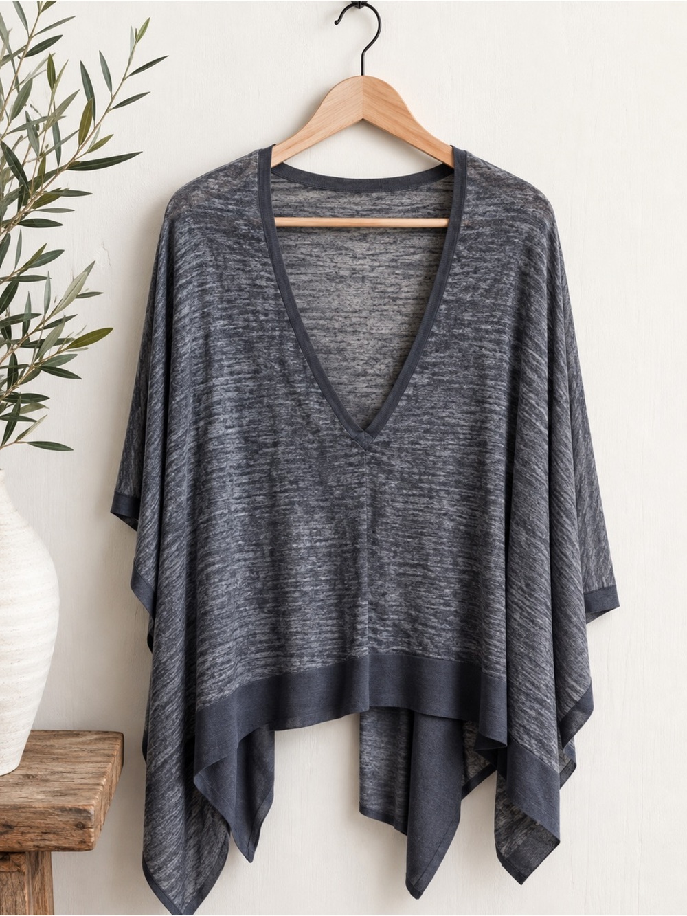 NWOT lululemon athletica Gray Draped Poncho Shrug
